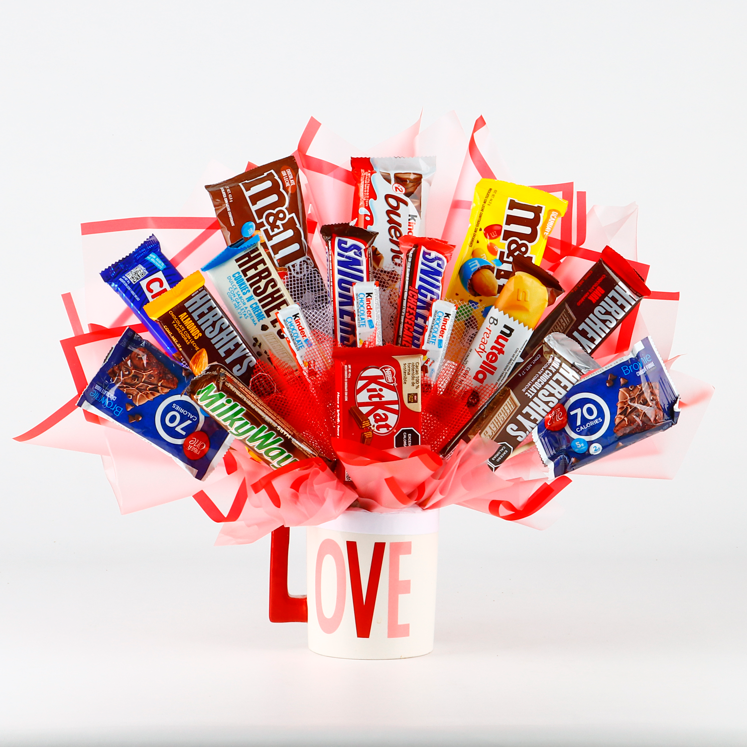 Candy Bouquet in Mugs Delight Collection (Love, Papá, Relax and Coffee)